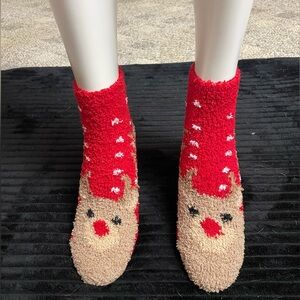 Rare Reindeer Christmas Holiday Fuzzy Socks Red